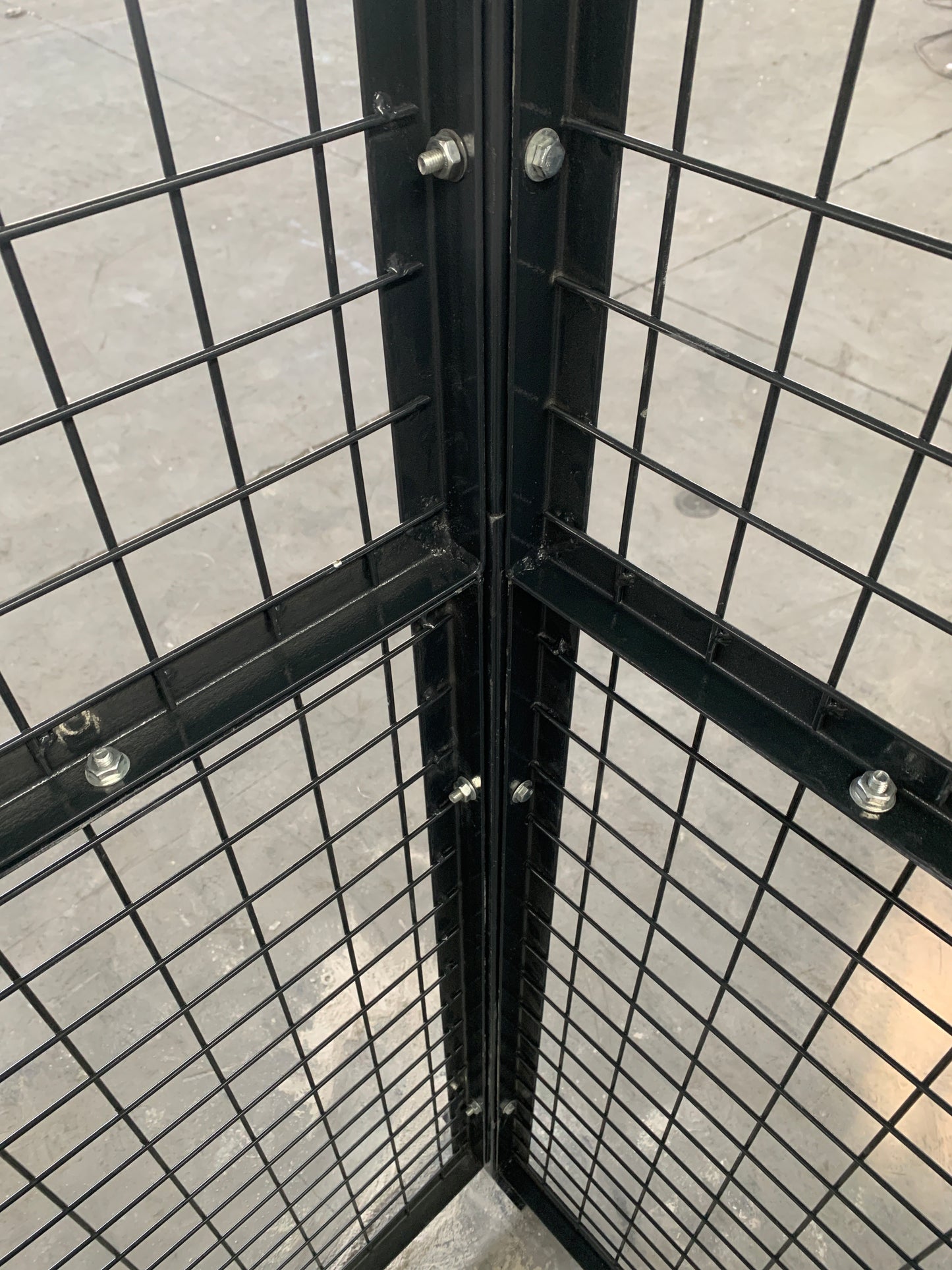 Welded Wire Mesh Fencing Panel 1060mm L X 2000mm H