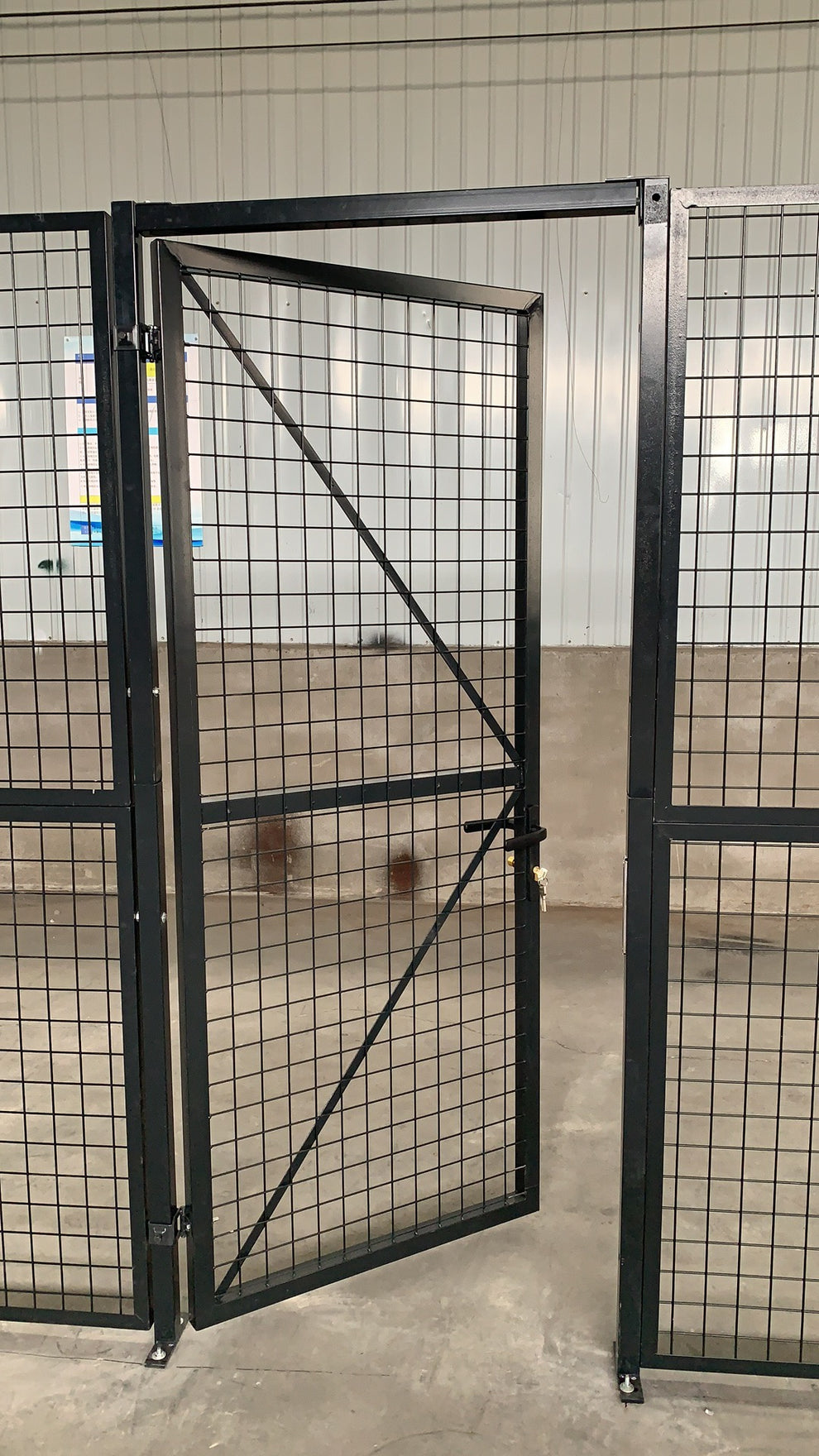Welded Wire Mesh Gate Panel with Lock and Hinge - Security Cage Gate ...